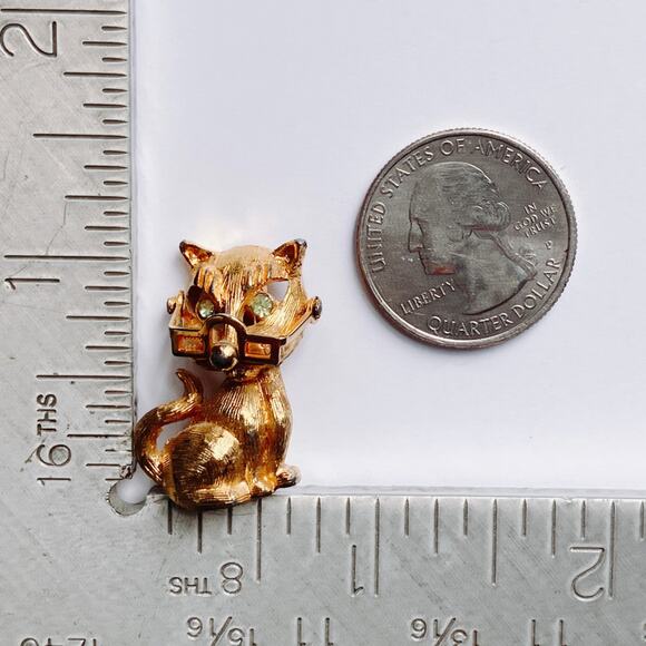 Unusual VTG 1960s Brooch Movable Glasses Cat Rhinestone Eyes Mid Century Pin - Picture 9 of 10